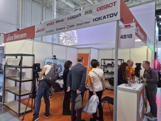 Инновационные IP-системы оповещения и связи Zycoo на Light + Audio Tec 2026